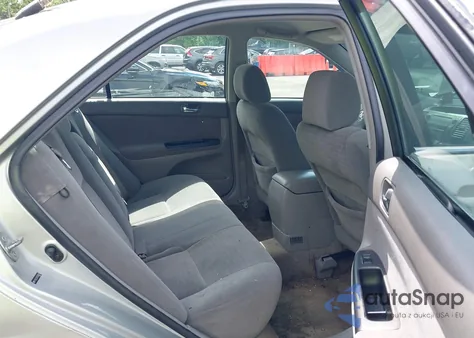 2005 Toyota Camry Le from USA, damaged, VIN 4T1BE32KX5U540011